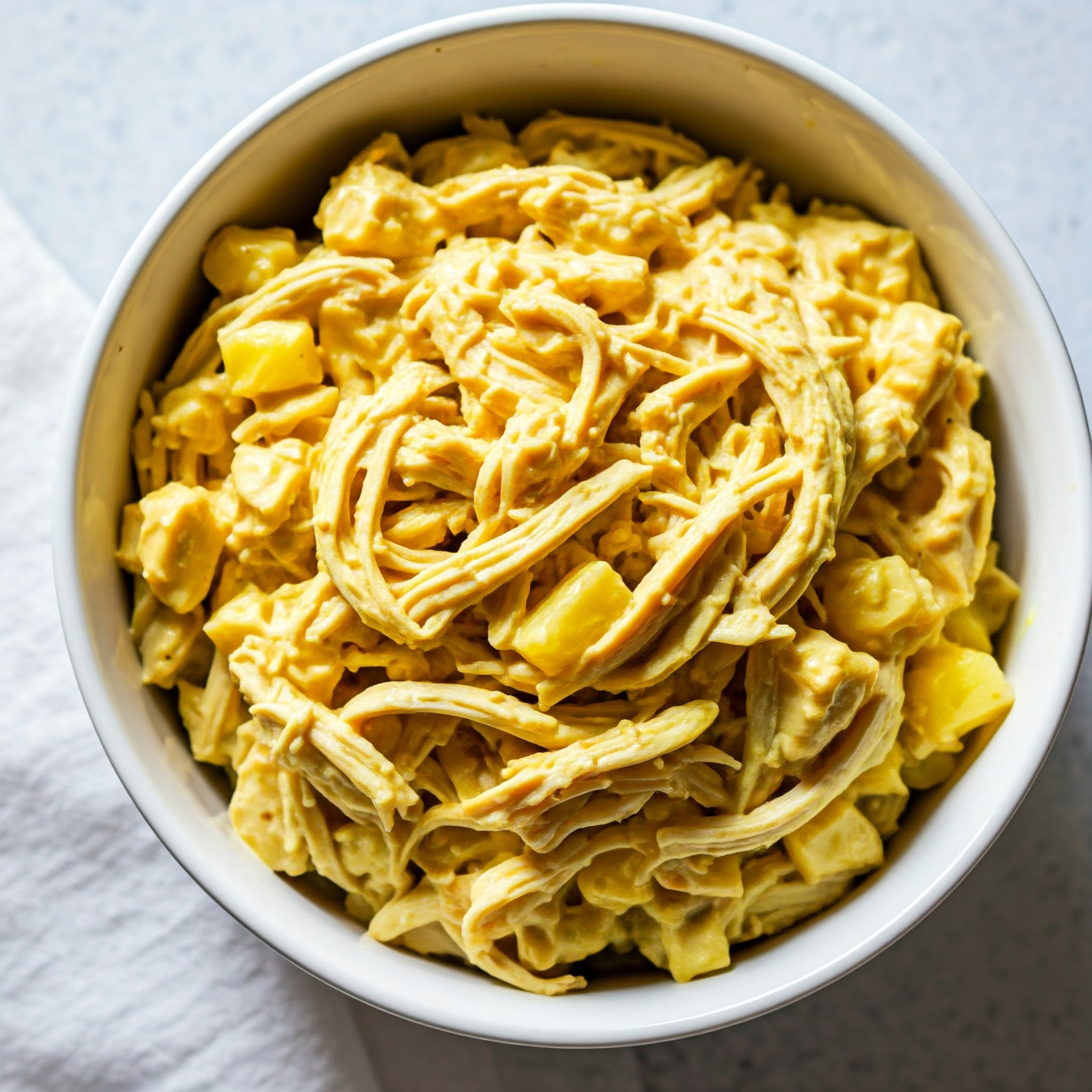 Hønsesalat med ananas og karry